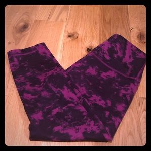 Wunder under lululemon leggings